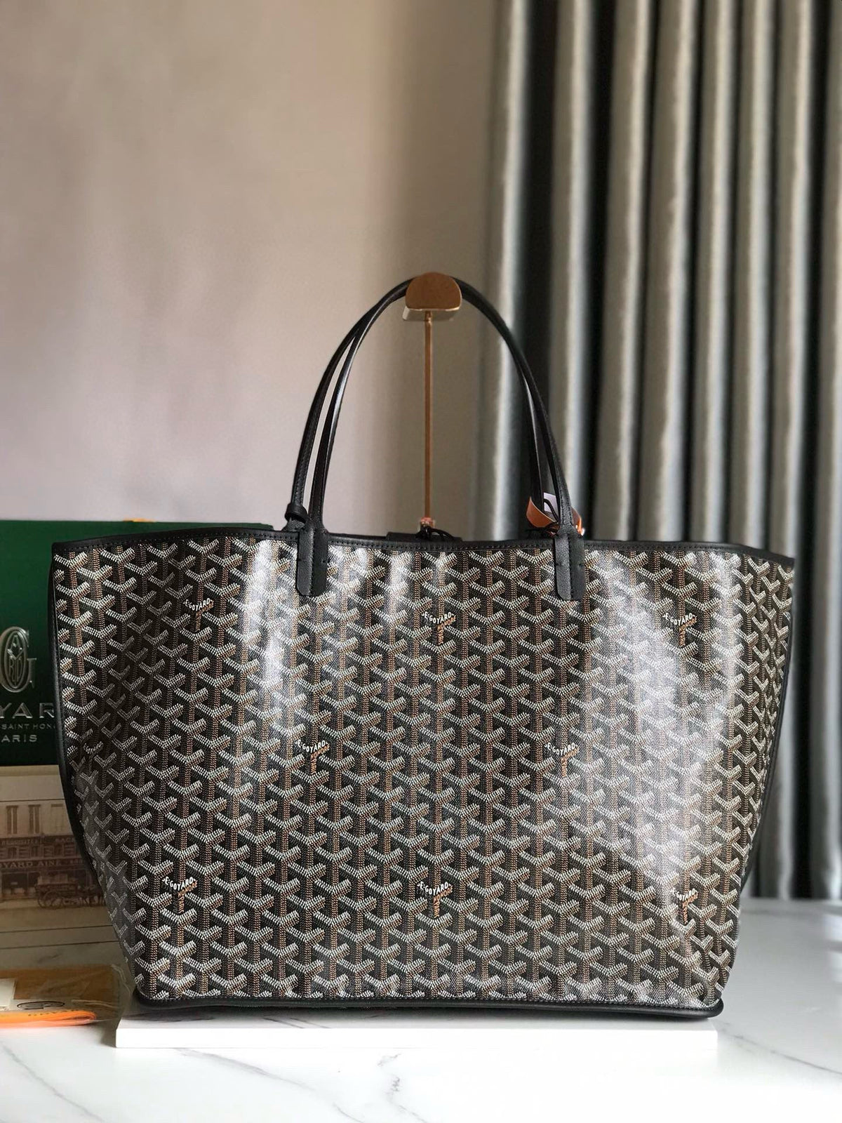 GOY REVERSIBLE ANJOU 39*32*19