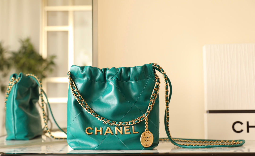 CC 22 ANTIBA HOBO BAG GREEN 20CM