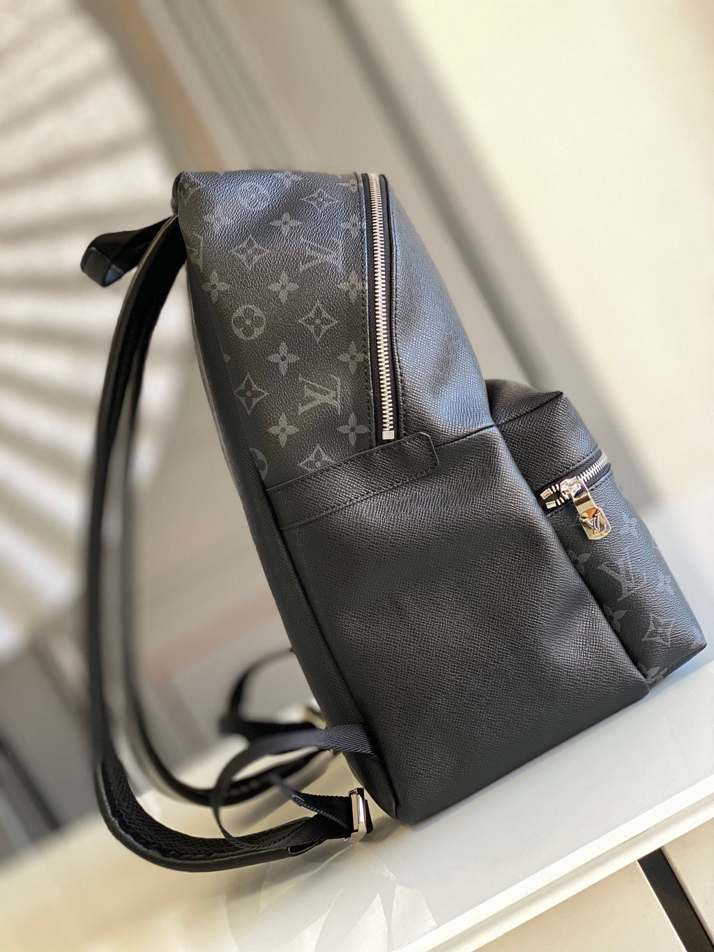 DISCOVERY BACKPACK 40 IN BLACK MONOGRAM CANVAS