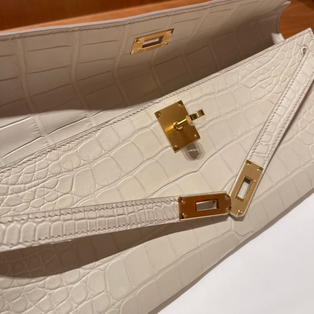 KELLY CUT 31 IN WHITE CREAM ALLIGATOR LEATHER WITH GOLD HARDWARE