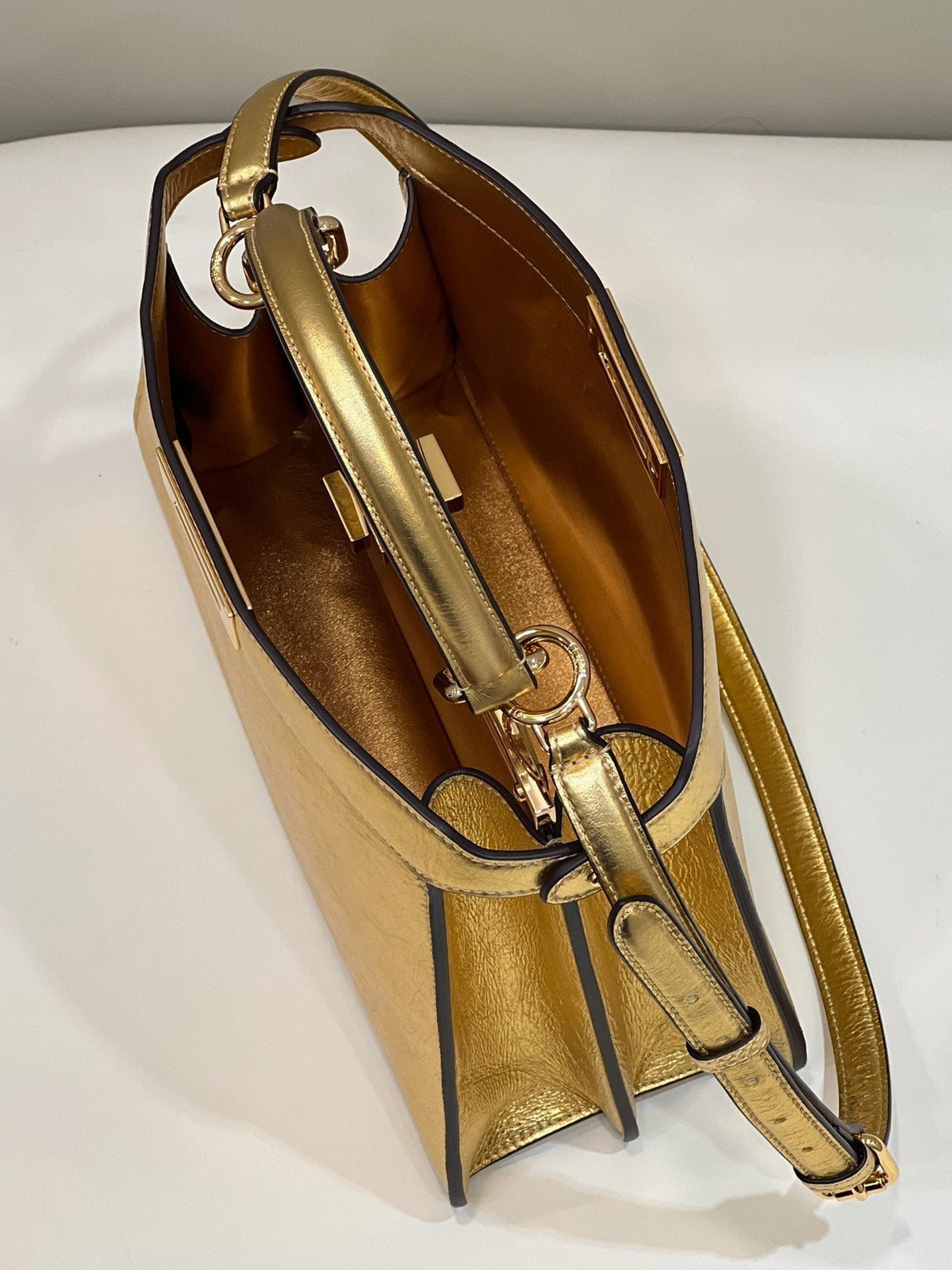 PEEKABOO ISEEU 33 IN GOLD METALLIC CALFSKIN GOLD HARDWARE