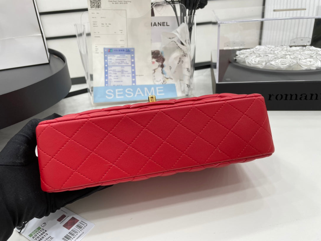 CC 25 CLASSIC SMALL DOUBLE FLAP BAG IN CHERRY RED CALFSKIN WITH STRAP