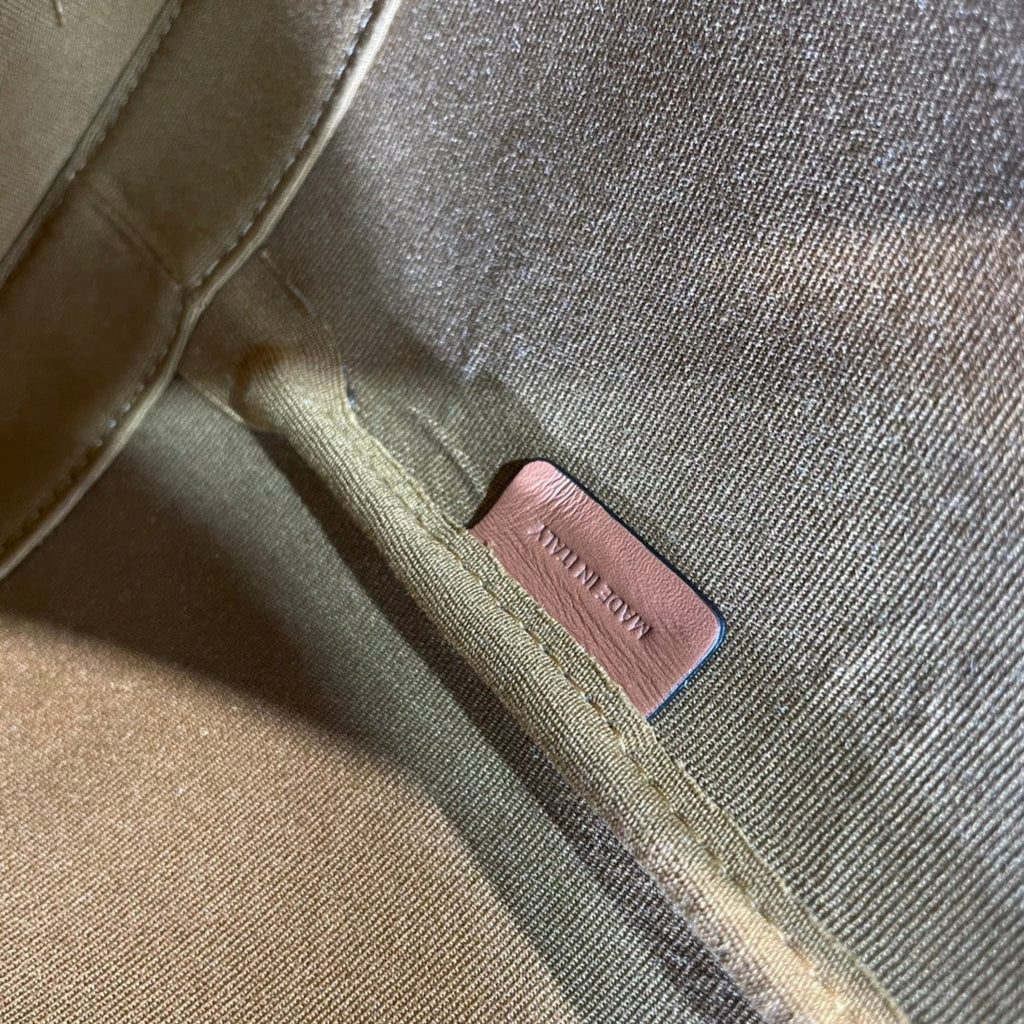 BUCKET 33 IN WHITE TRIOMPHE CANVAS AND BRONZE BROWN CALFSKIN TRIM