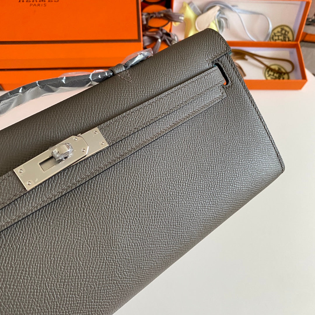 KELLY CUT 31 IN WOOD BROWN CALFSKIN WITH SILVER HARDWARE