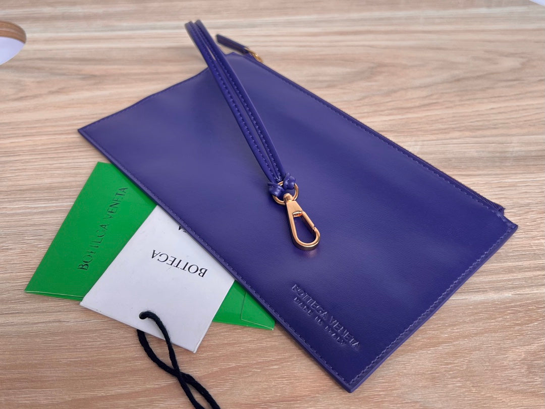SMALL ARCO TOTE 30 IN EAST BAY PURPLE LAMBSKIN