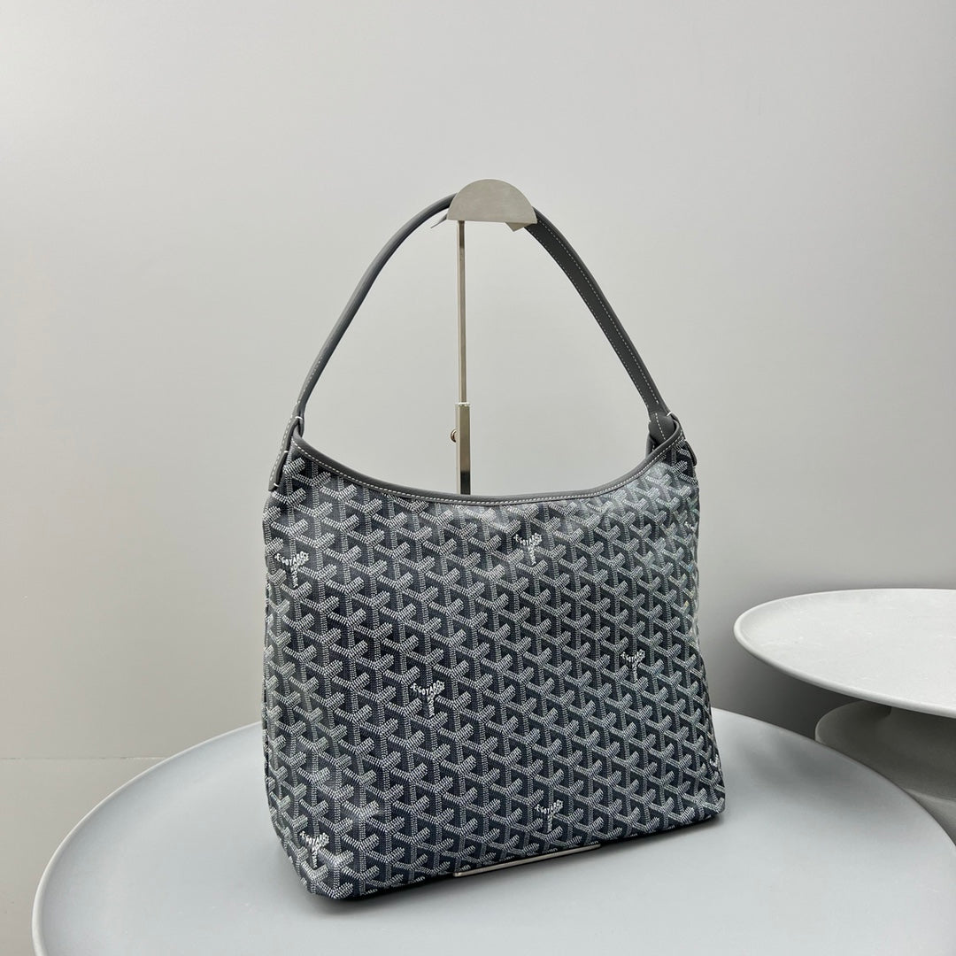 HOBO BOHÈME 34 IN GREY GOYARDINE CANVAS AND CALFSKIN