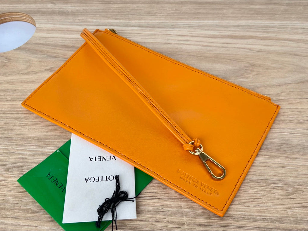 ARCO TOTE 36 IN CHENIN YELLOW CALFSKIN