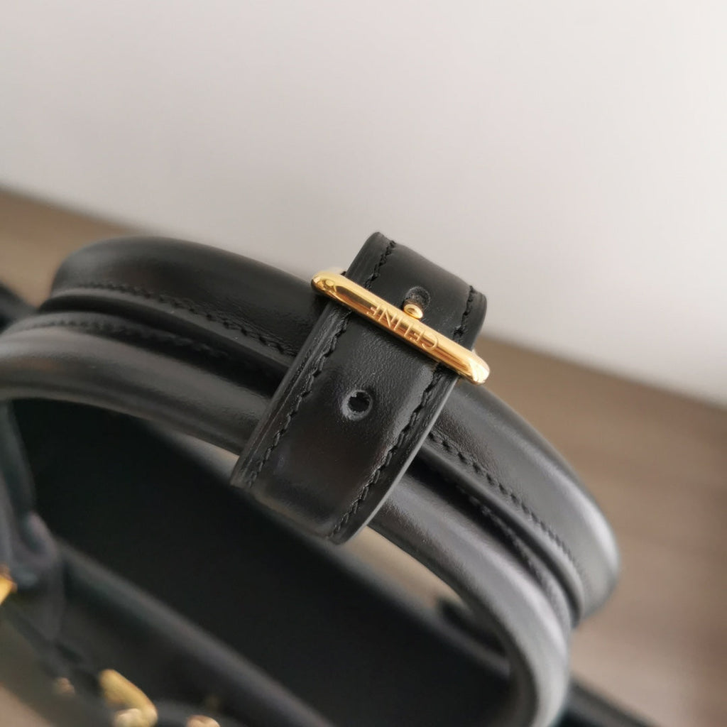 CONTI BAG 36 IN BLACK CALFSKIN GOLD HARDWARE