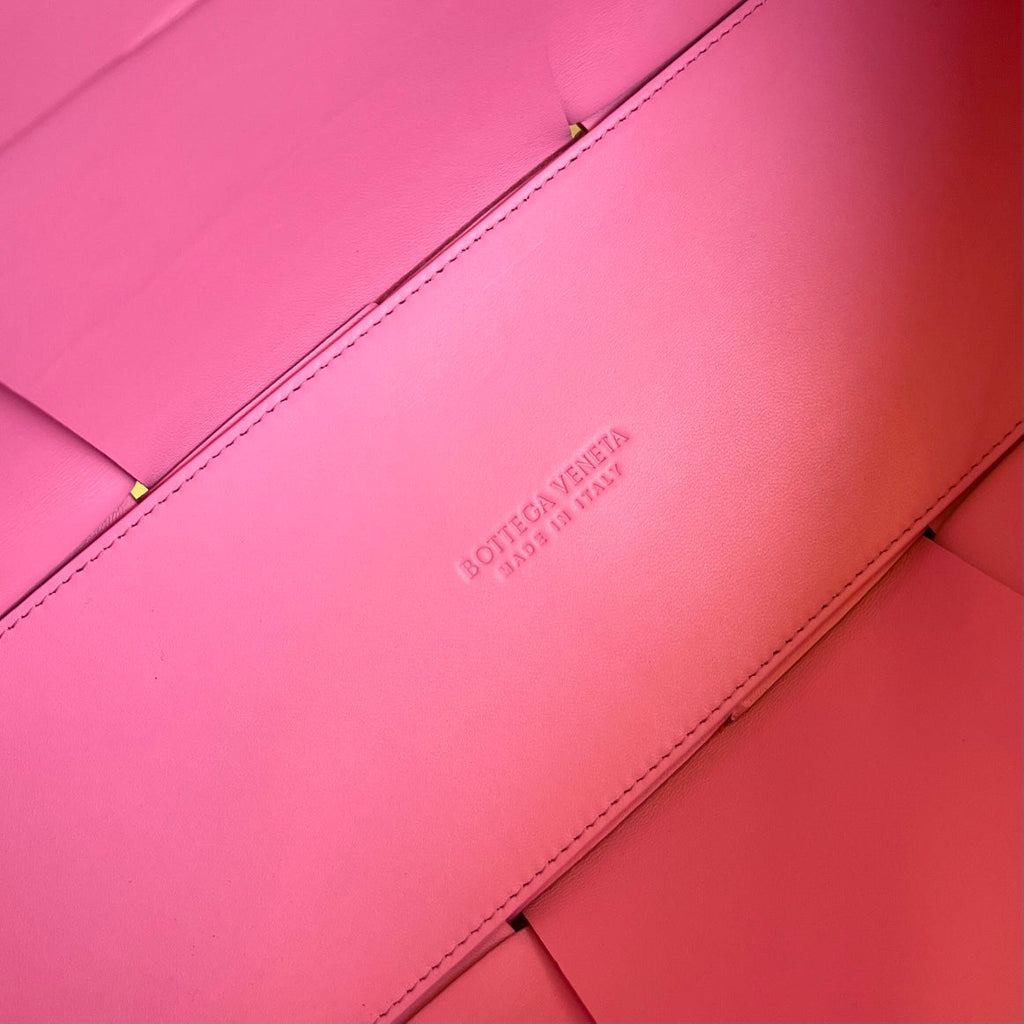 ARCO TOTE 36 IN SHOCKING PINK CALFSKIN