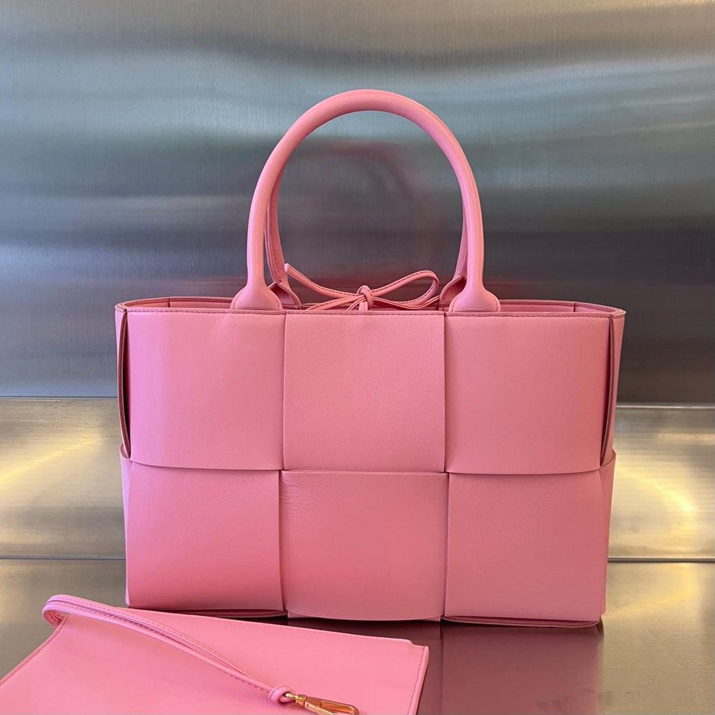 SMALL ARCO TOTE 30 IN WEWAK PINK LAMBSKIN
