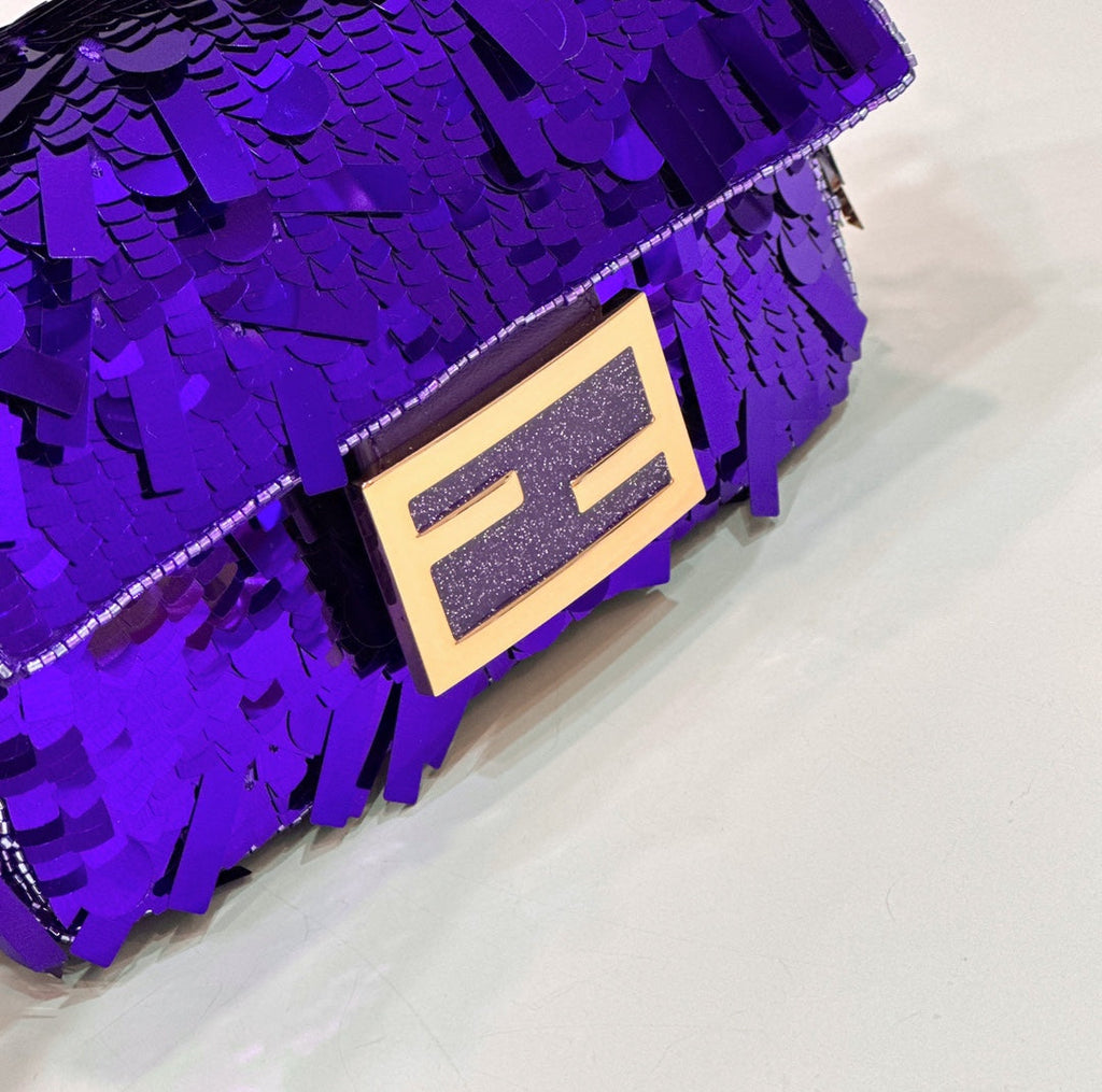 BAGUETTE MINI 19 IN GRAPE JELLY SEQUINS GOLD HARDWARE