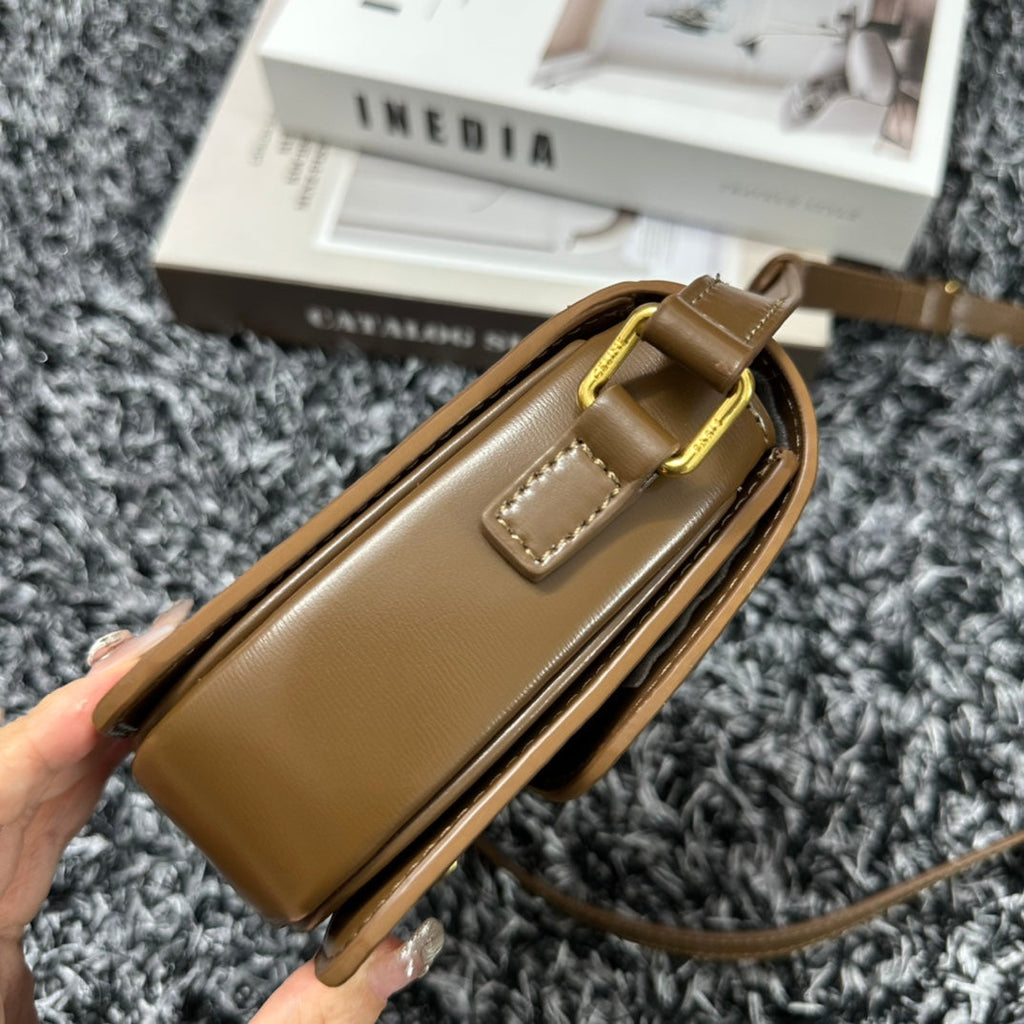 TRIOMPHE TEEN 18 CARAMEL BROWN COWHIDE LEATHER