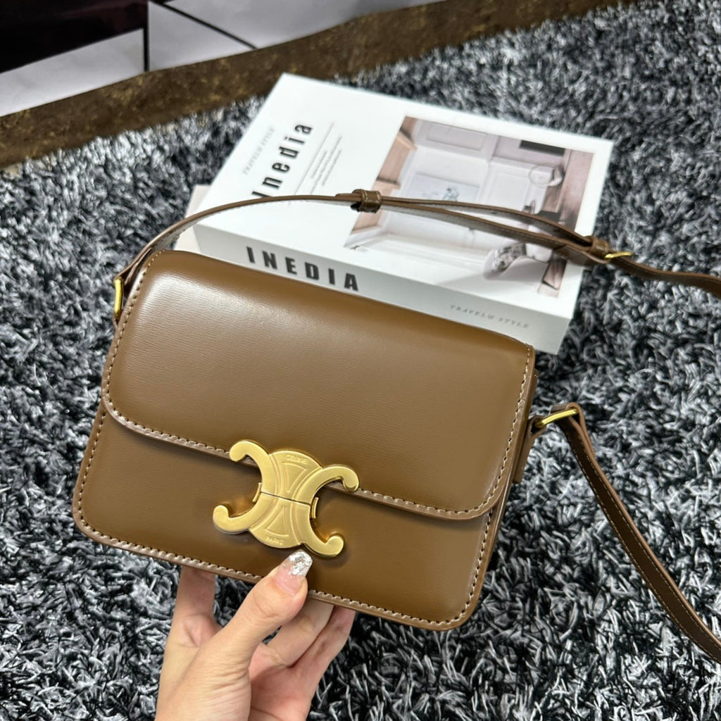 TRIOMPHE TEEN 18 CARAMEL BROWN COWHIDE LEATHER