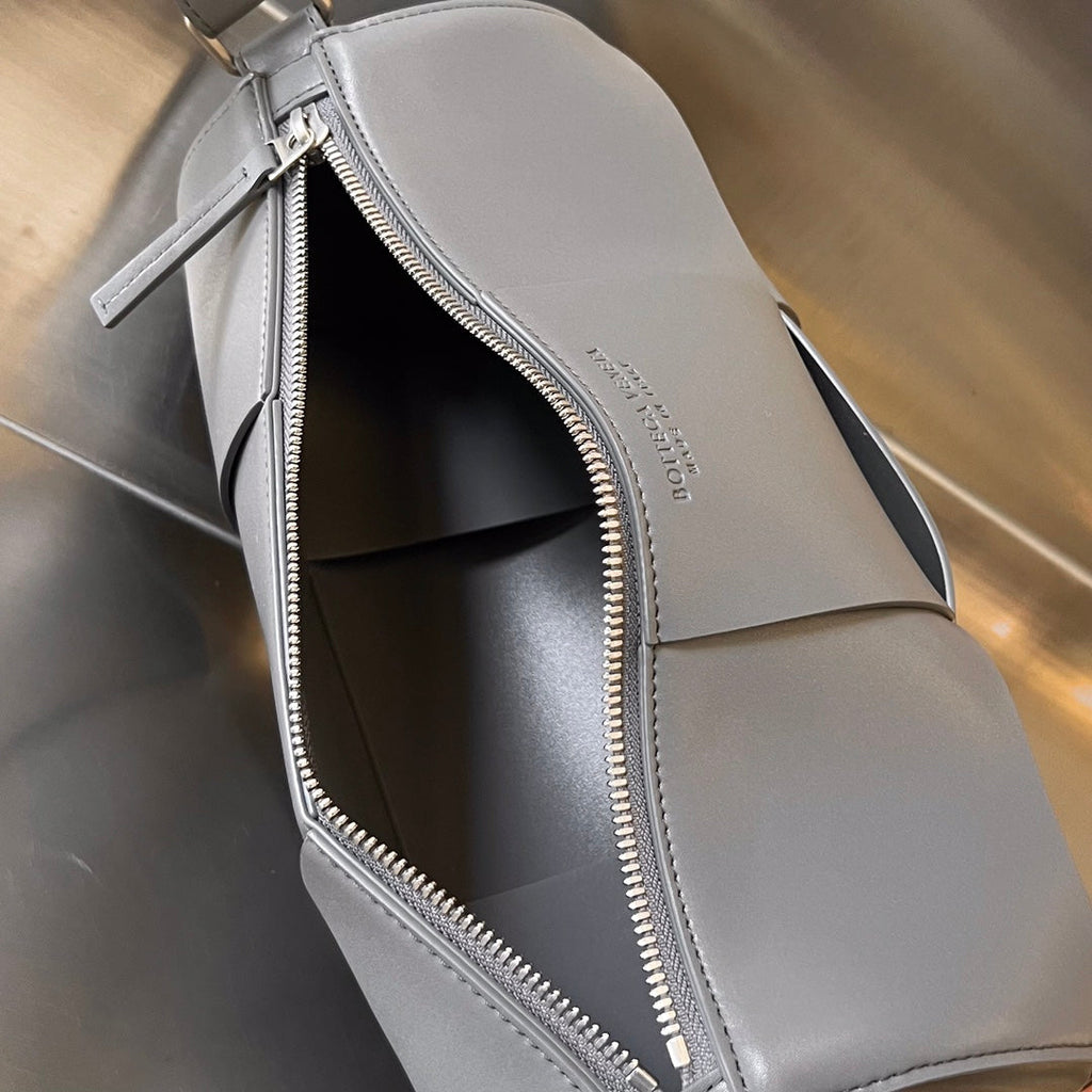 CYLINDER CASSETTE 30 IN LAVA GRAY CALFSKIN