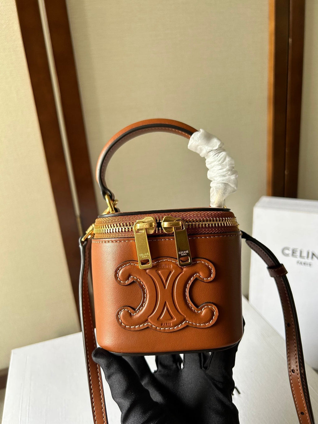 MINI VANITY CASE CUIR TRIOMPHE 9 IN BRONZE BROWN SMOOTH CALFSKIN