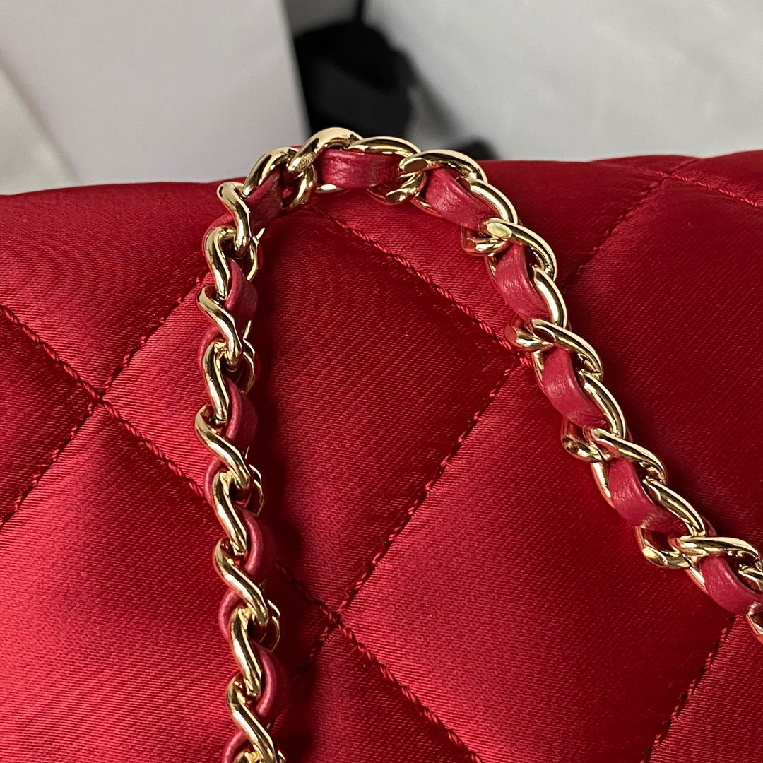CC 26 CLUTCH WITH CHAIN BAG IN CHERRY RED CALFSKIN