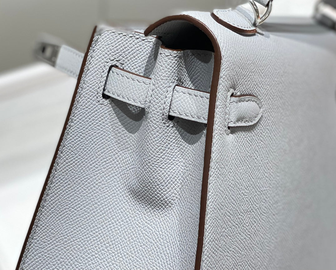 KELLY 28CM IN GRIS PERLE EPSOM CALFSKIN PALLADIUM HARDWARE
