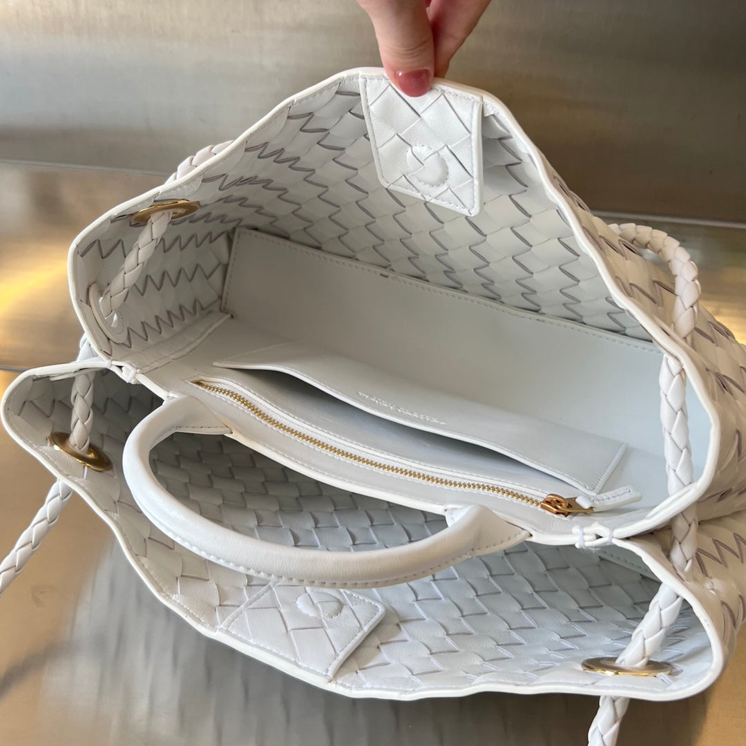 SMALL ANDIAMO 29 IN WHITE LAMBSKIN