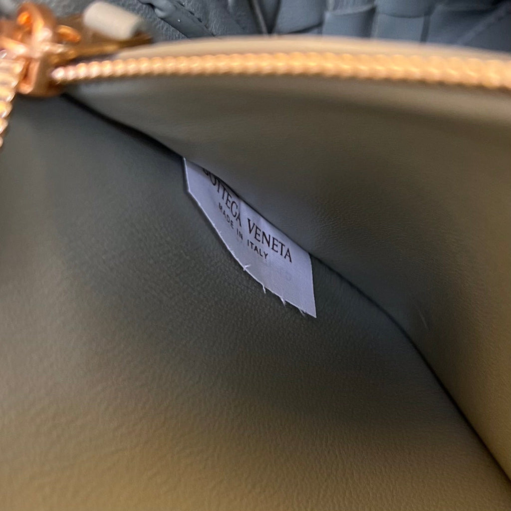 SMALL ANDIAMO 29 IN ECRU BEIGE LAMBSKIN