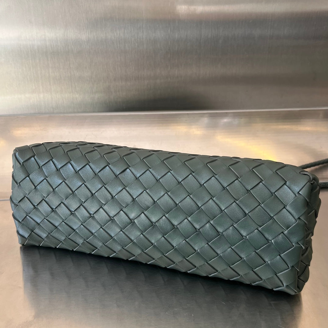 SMALL ANDIAMO 29 IN DARK GREEN LAMBSKIN