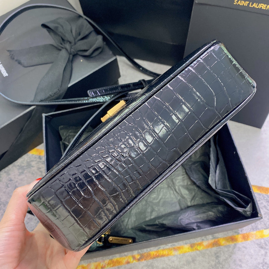 LOU CAMERA BAG 23 IN BLACK CROCODILE PATTERN CALFSKIN GOLD LOGO