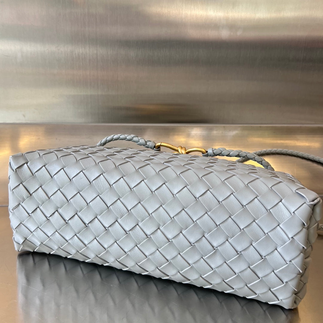 SMALL ANDIAMO 29 IN GREY LAMBSKIN