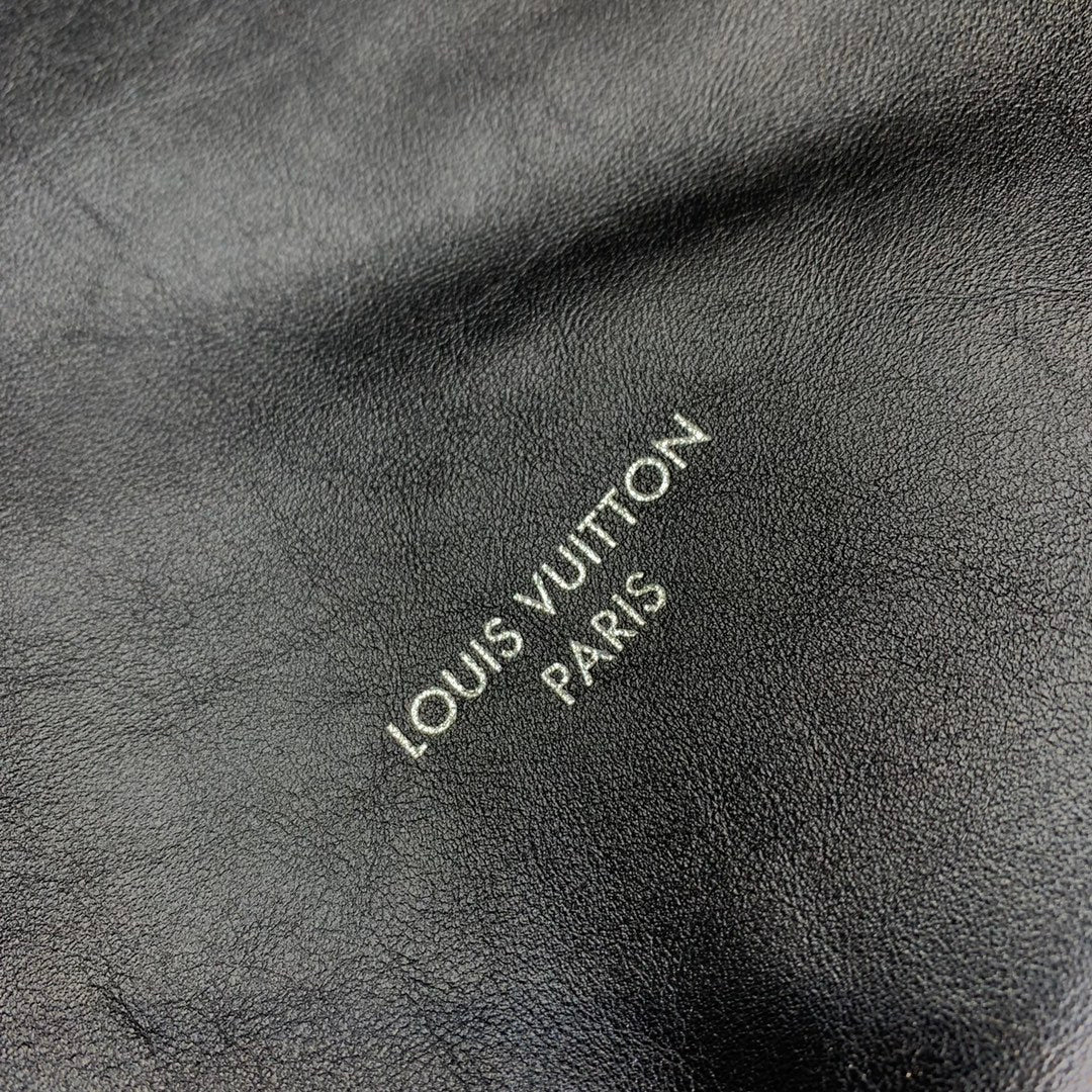 CARRYALL DARK 39 IN BLACK LAMBSKIN BROWN MONOGRAM TAG