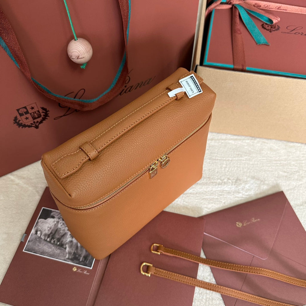 EXTRA POCKET BACKPACK L23.5 IN GINGER ORANGE CALFSKIN WITH GOLD HARDWARE