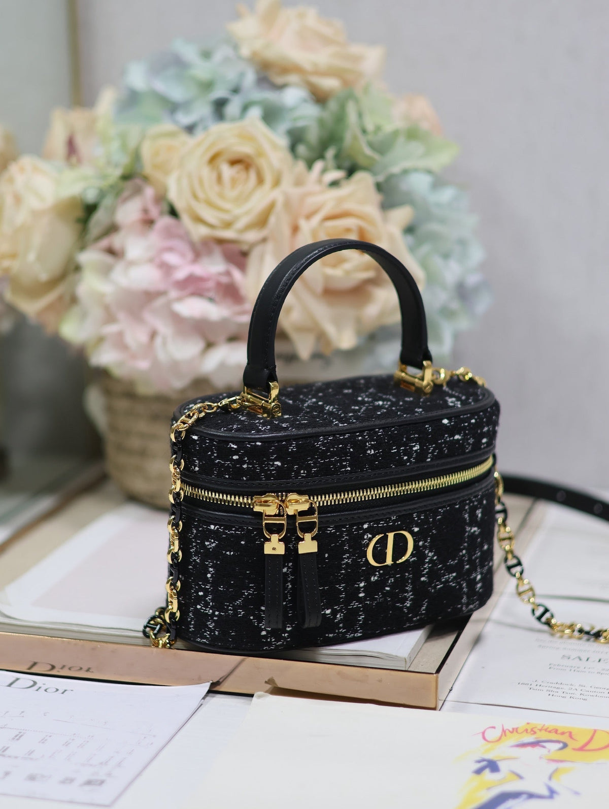 CARO 16 MINI VANITY CASE IN BLACK MACROCANNAGE TWEED
