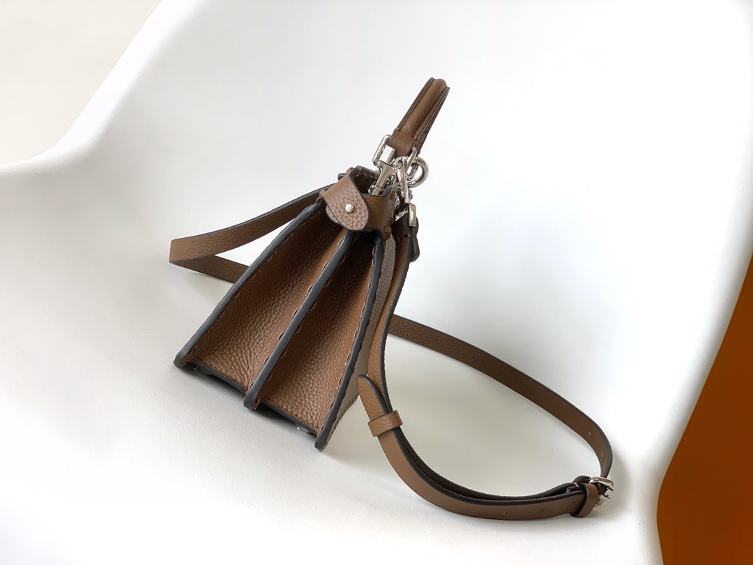 Peekaboo ISeeU Petite 20 Bag Chocolate Leather Shw