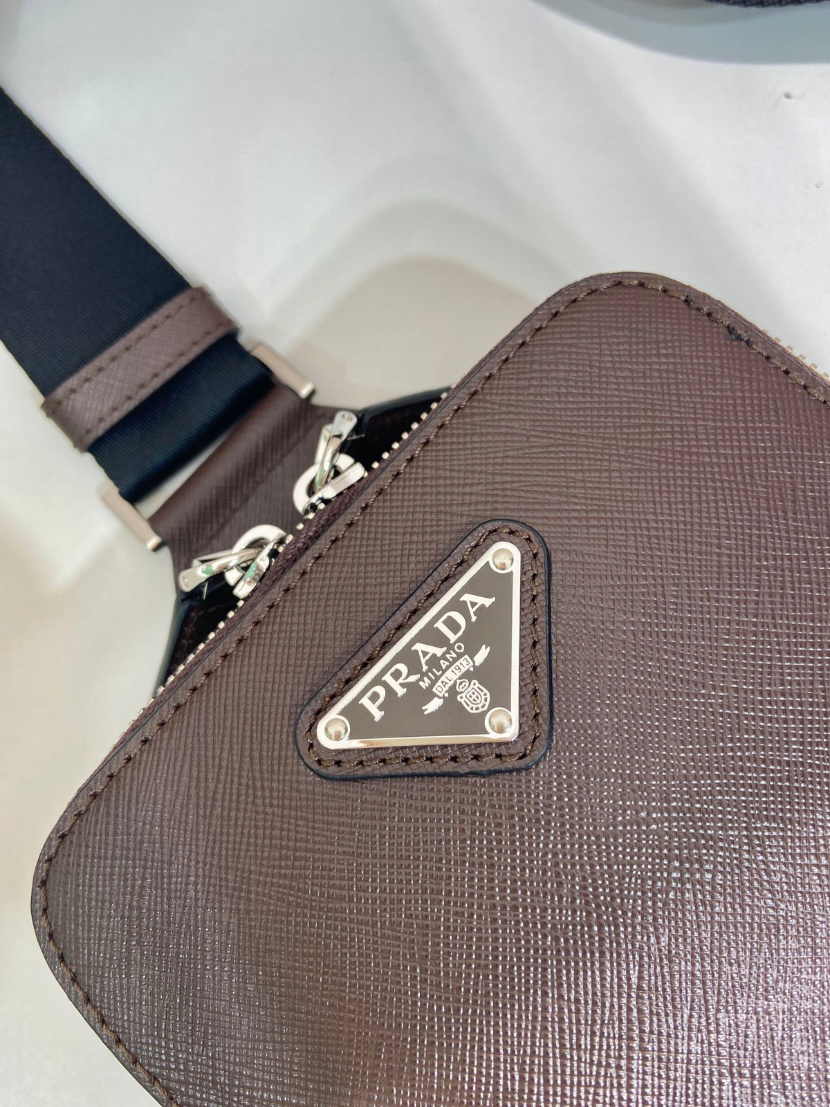 CHEST BAG 20 IN CHOCOLATE SAFFIANO LEATHER