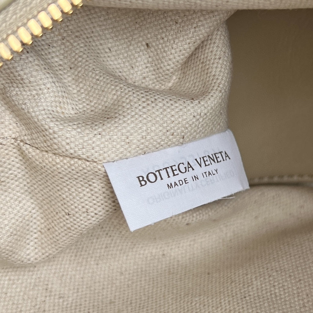 SMALL TOP HANDLE LOOP 19 IN BLOND BEIGE CALFSKIN