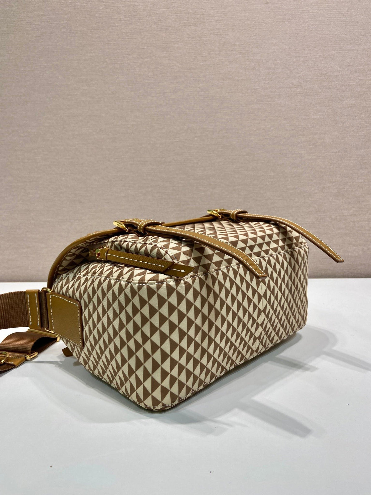 MESSENGER BAG 25 IN BROWN MIX CREAM TRIANGLE PATTERN EMBROIDERED FABRIC