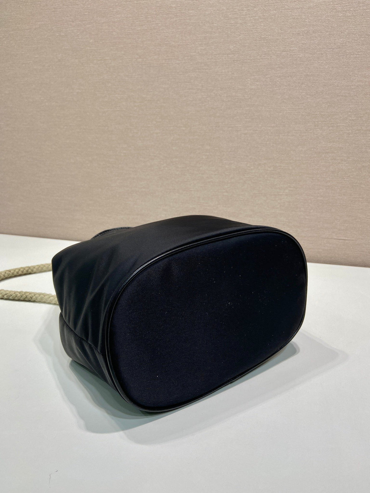 BUCKET BAG 28 IN BLACK RE-NYLON GOLD LOGO
