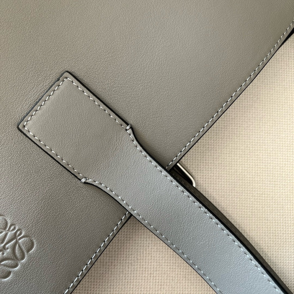 LO Briefcases