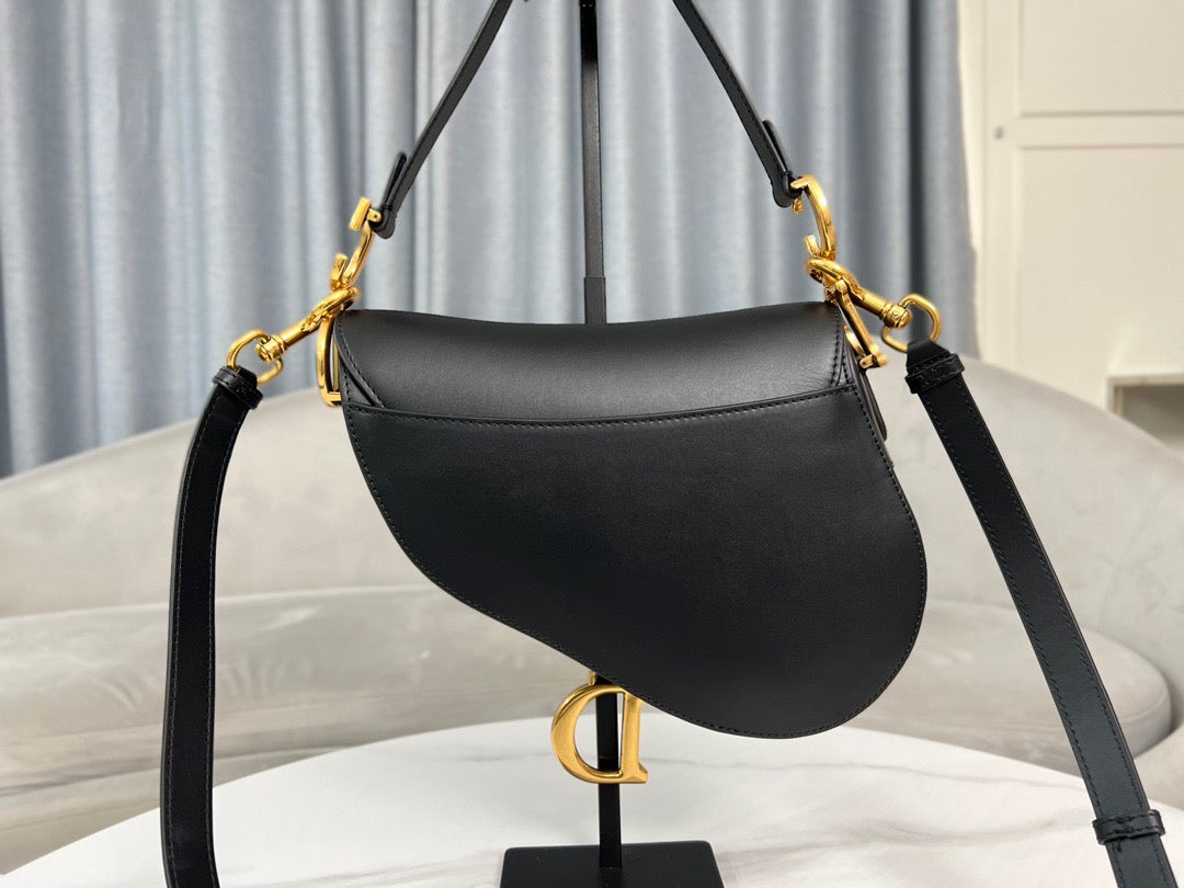 DIO Saddle Bag (25.5cm)