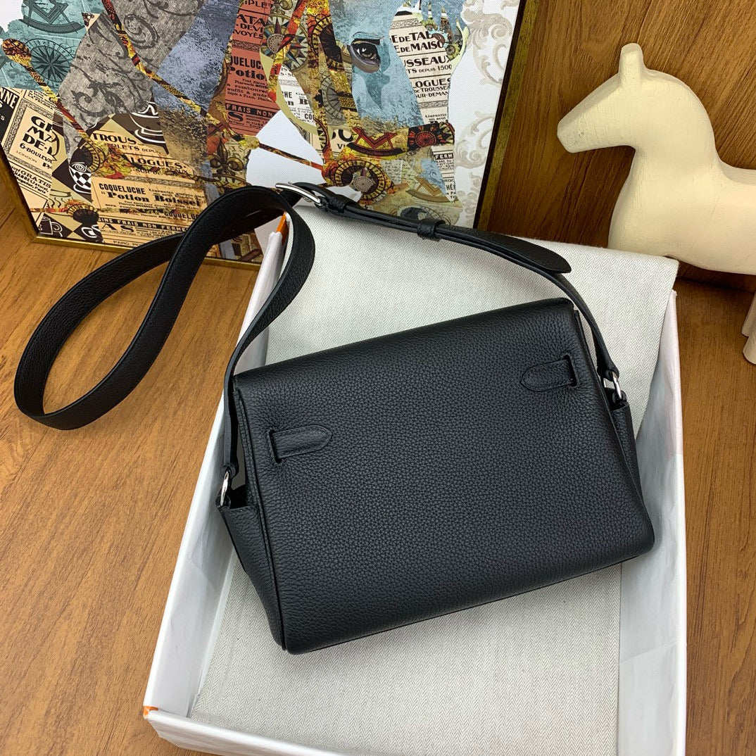 HERM KELLY MESSENGER 25