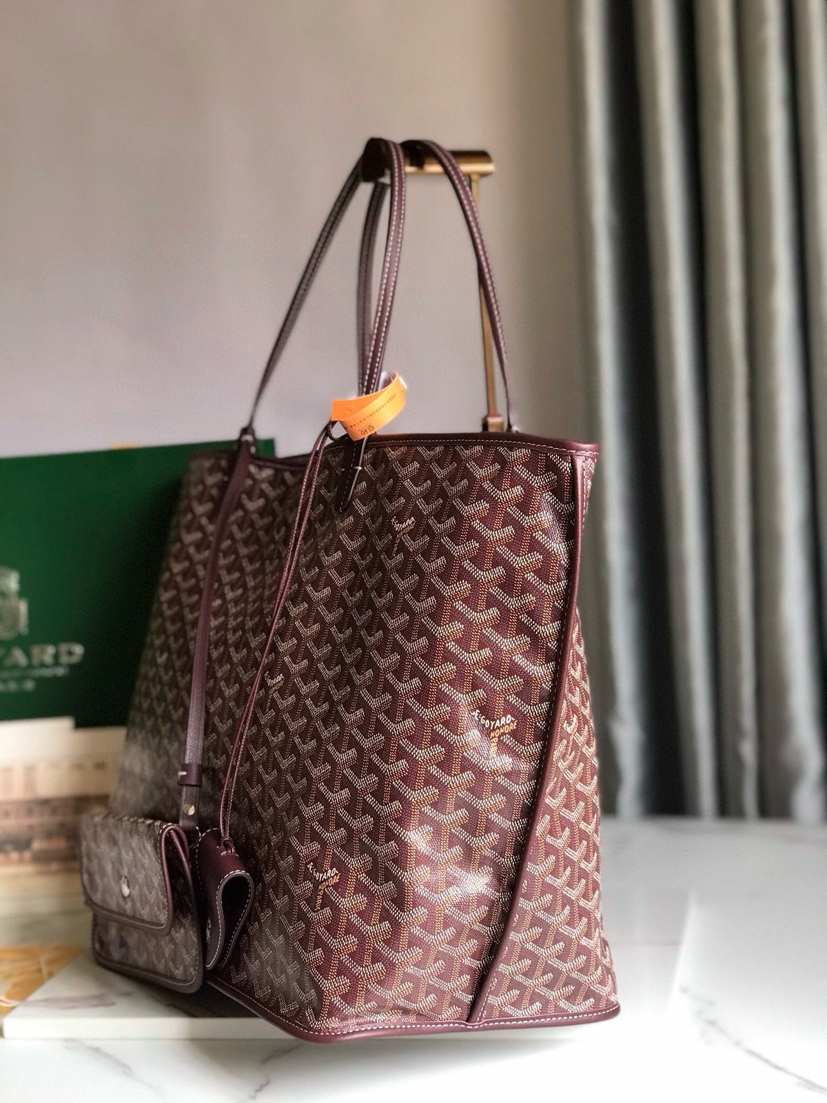 GOY REVERSIBLE ANJOU 39*32*19