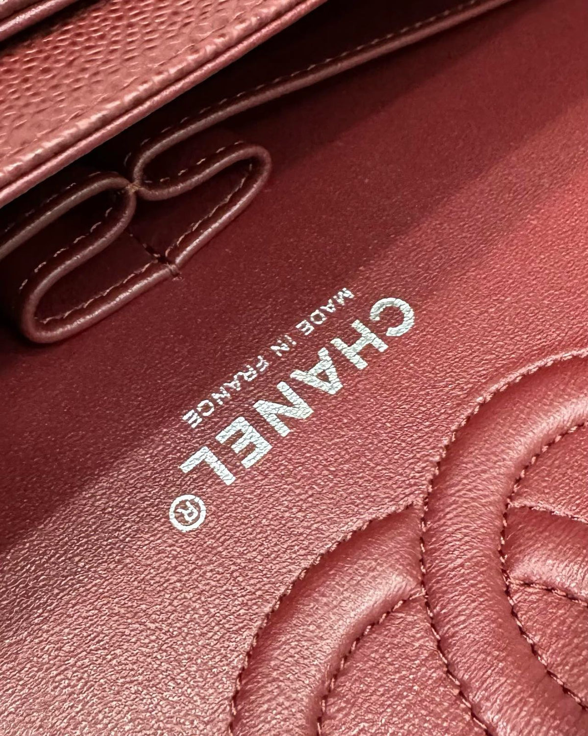 FLAP BAG 25 IN WINE CAVIAR LAMBSKIN SILVER HARDWARE
