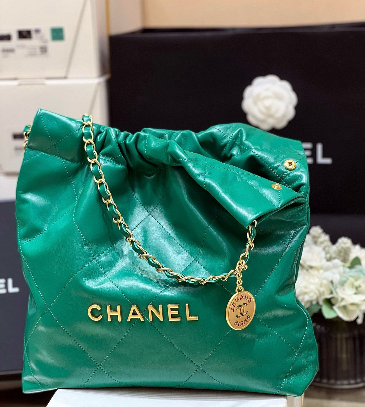 CC HOBO BAG 37 GREEN LAMBSKIN GOLD HARDWARE