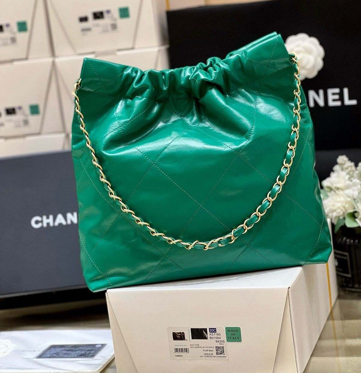 CC HOBO BAG 37 GREEN LAMBSKIN GOLD HARDWARE
