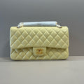 25C FLAP BAG 25 IN YELLOW QUILTED LAMBSKIN GOLD HARDWARE