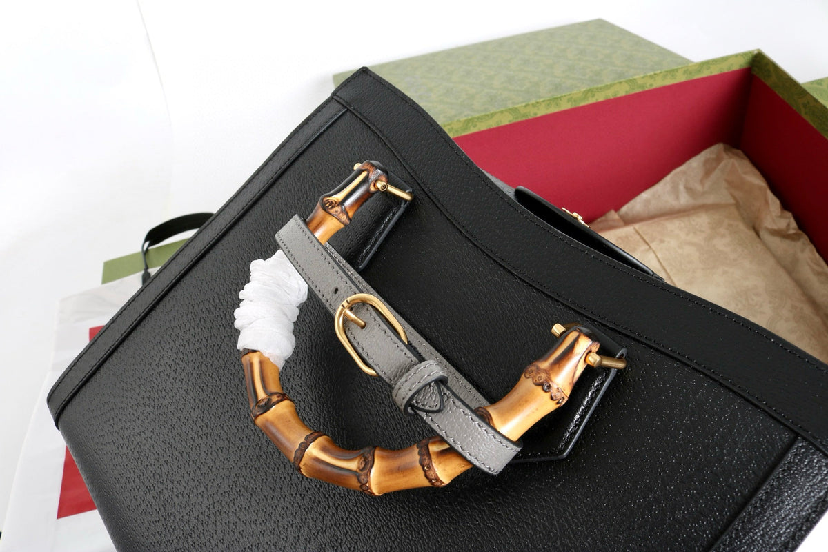DIANA LARGE TOTE BAG 35 CM IN BLACK CALFSKIN