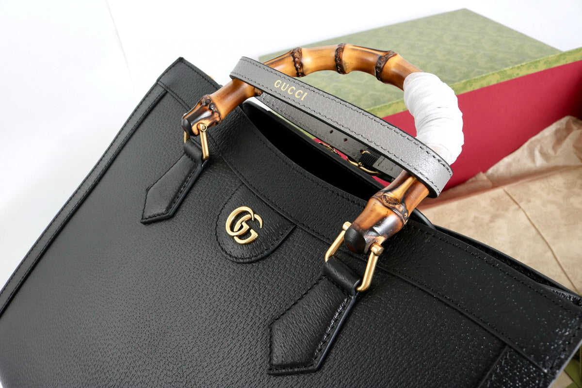 DIANA LARGE TOTE BAG 35 CM IN BLACK CALFSKIN