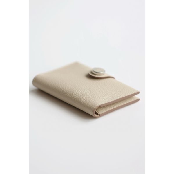 HERM R.M.S Card Holder in Beton Evergrain Calfskin