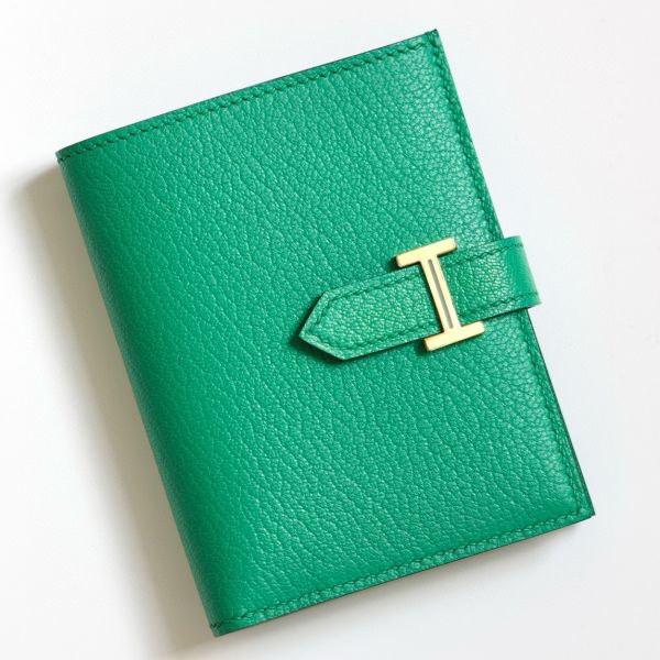 HERM Bearn Compact Handmade Wallet in Vert Jade Chevre Mysore Goatskin