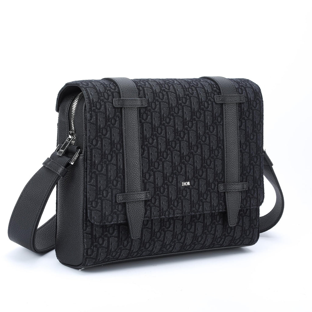 DIO Oblique Messenger Bags