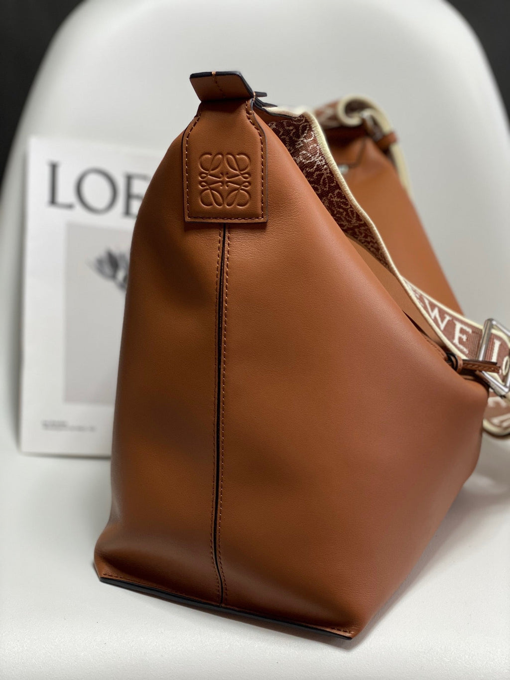 LO Messenger Bag