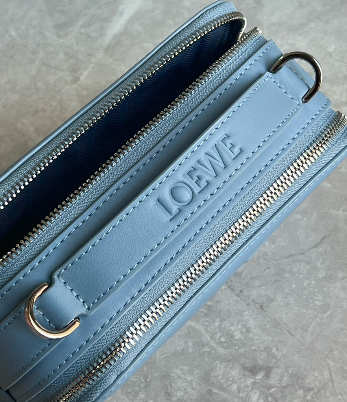 LO Messenger Bag