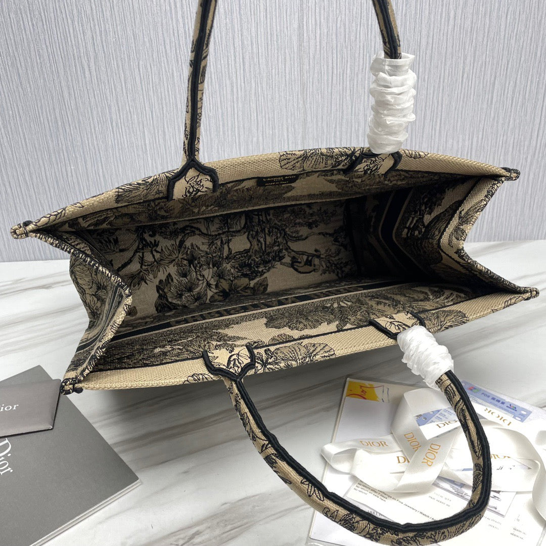 DIO BookTote